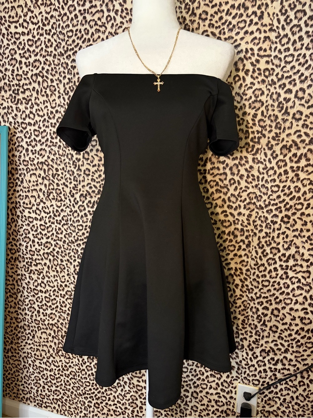 Forever 21 Black Off-Shoulder A-Line Mini Dress